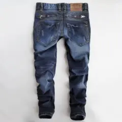 Мужские джинсы с эффектом потертости